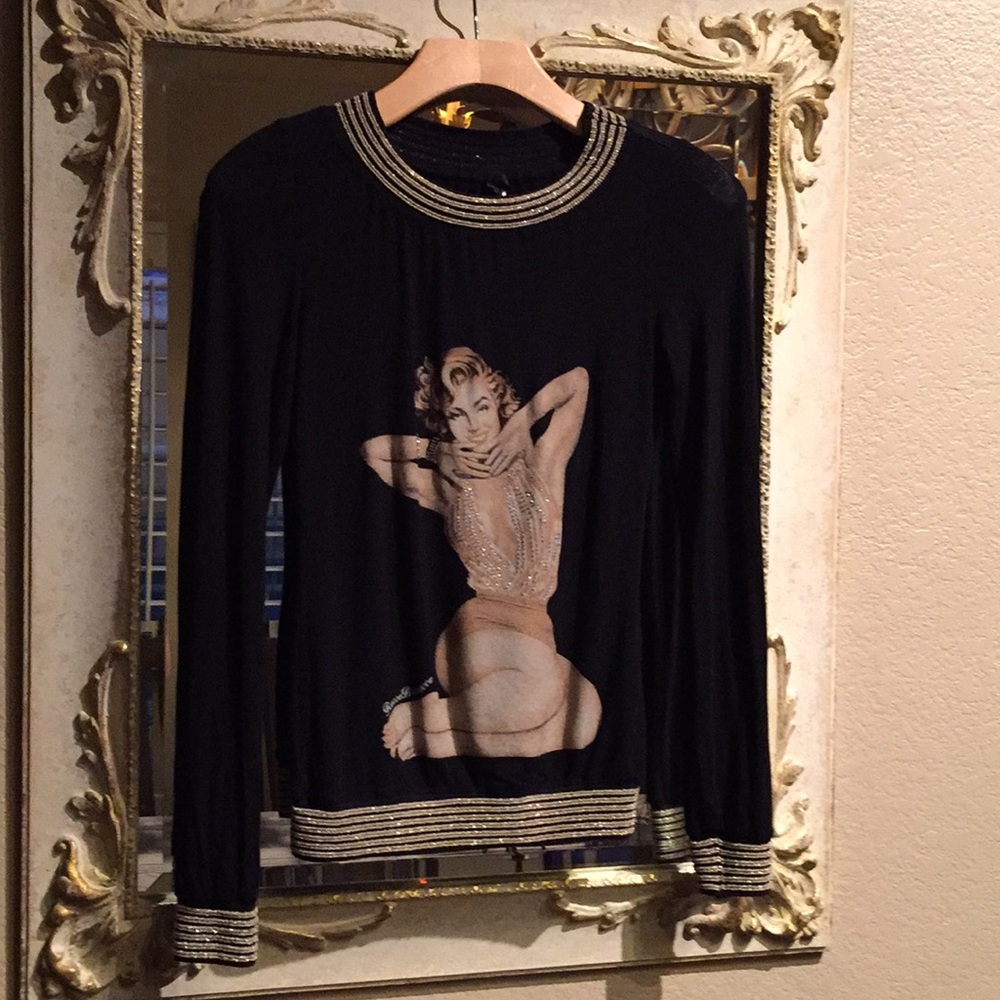 Rocco Barocco long sleeve top. Pinup print. Size S